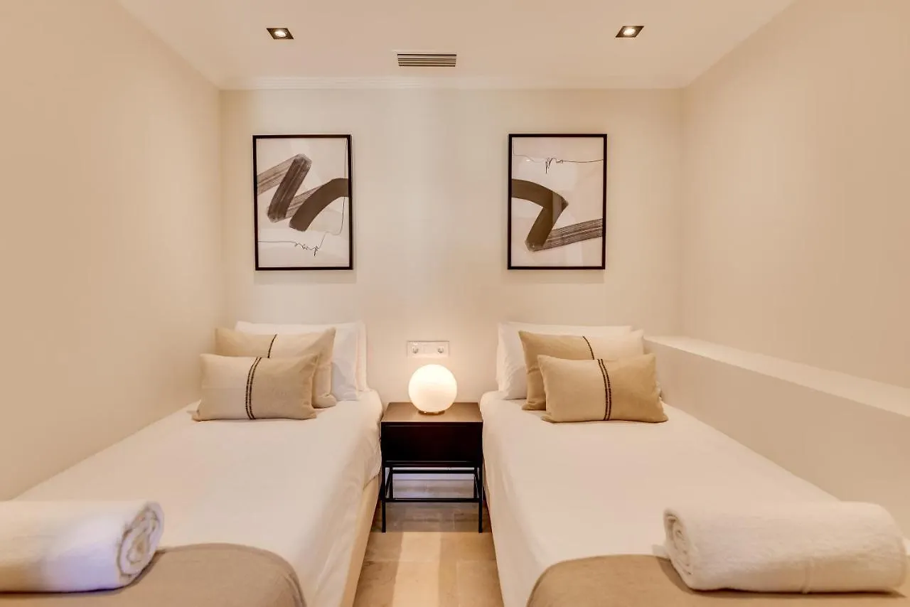 Apartment Vacation Marbella I El Palmeral, Golf Valley, Renovated, Fast Wifi
