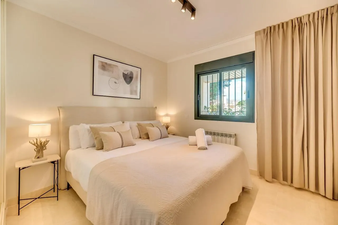 Vacation Marbella I El Palmeral, Golf Valley, Renovated, Fast Wifi Apartment