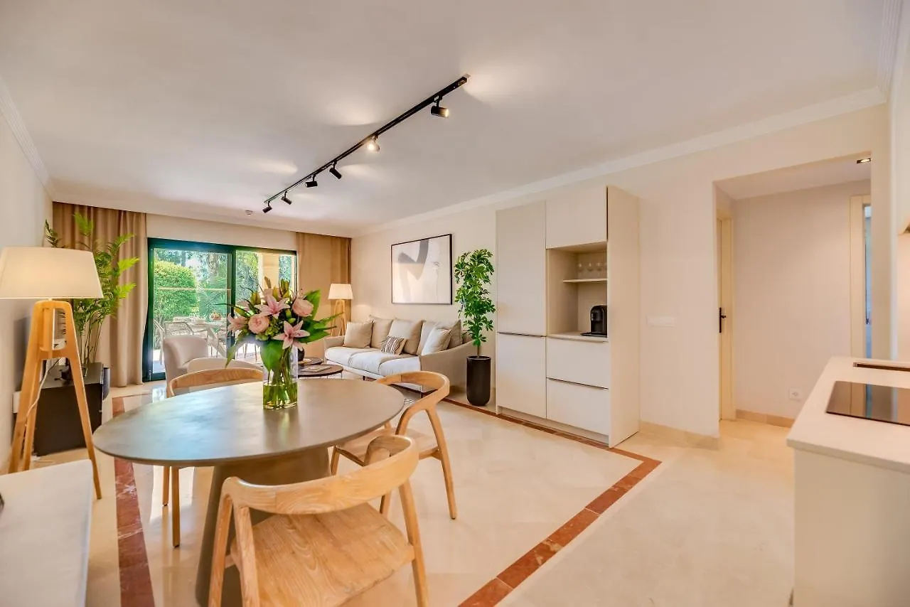 Apartment Vacation Marbella I El Palmeral, Golf Valley, Renovated, Fast Wifi